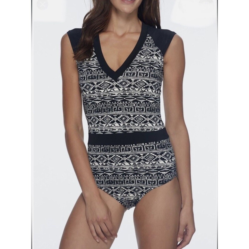 Skye Shannon V-Neck One Piece Swimsuit NWT SmBlack White Geometric Tummy Control